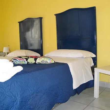 Garibaldi House Naples